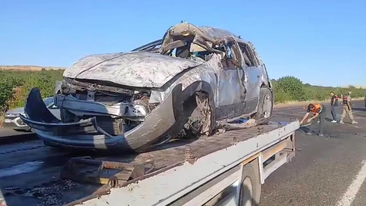 Şanlıurfa'da otomobil devrildi: 2 ölü, 2 yaralı