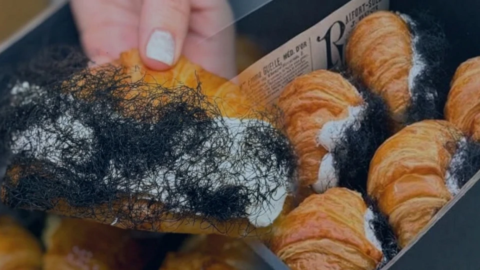 Görenler kıl sanıyor: Tayland'da satışa çıkan 'Mor Oi Croissant' sosyal medyayı salladı