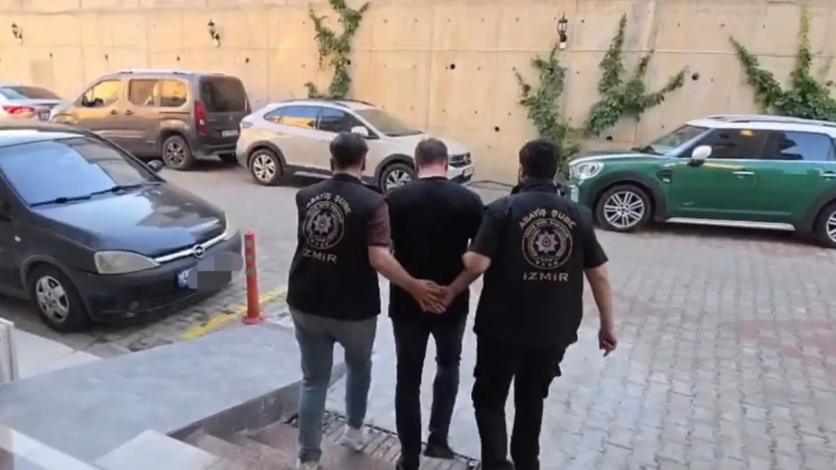 İzmir’de oto hırsız şebekesine büyük operasyon: 8 şüpheli gözaltına alındı