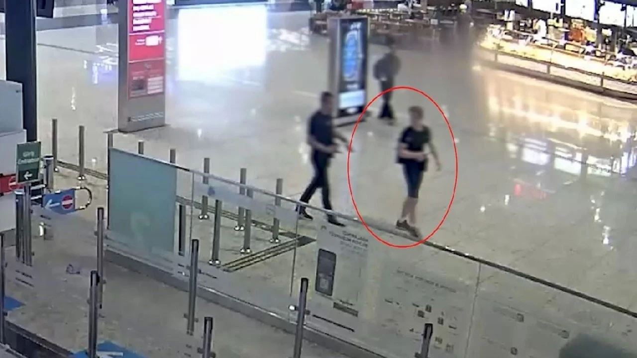 Kör Nokta çöktü! 'Bebek Yüzlü' şeytan kurye İstanbul’da suçüstü yakalandı! Film gibi operasyon: Zehir zincirinin şifreli ağı tek tek böyle çözüldü