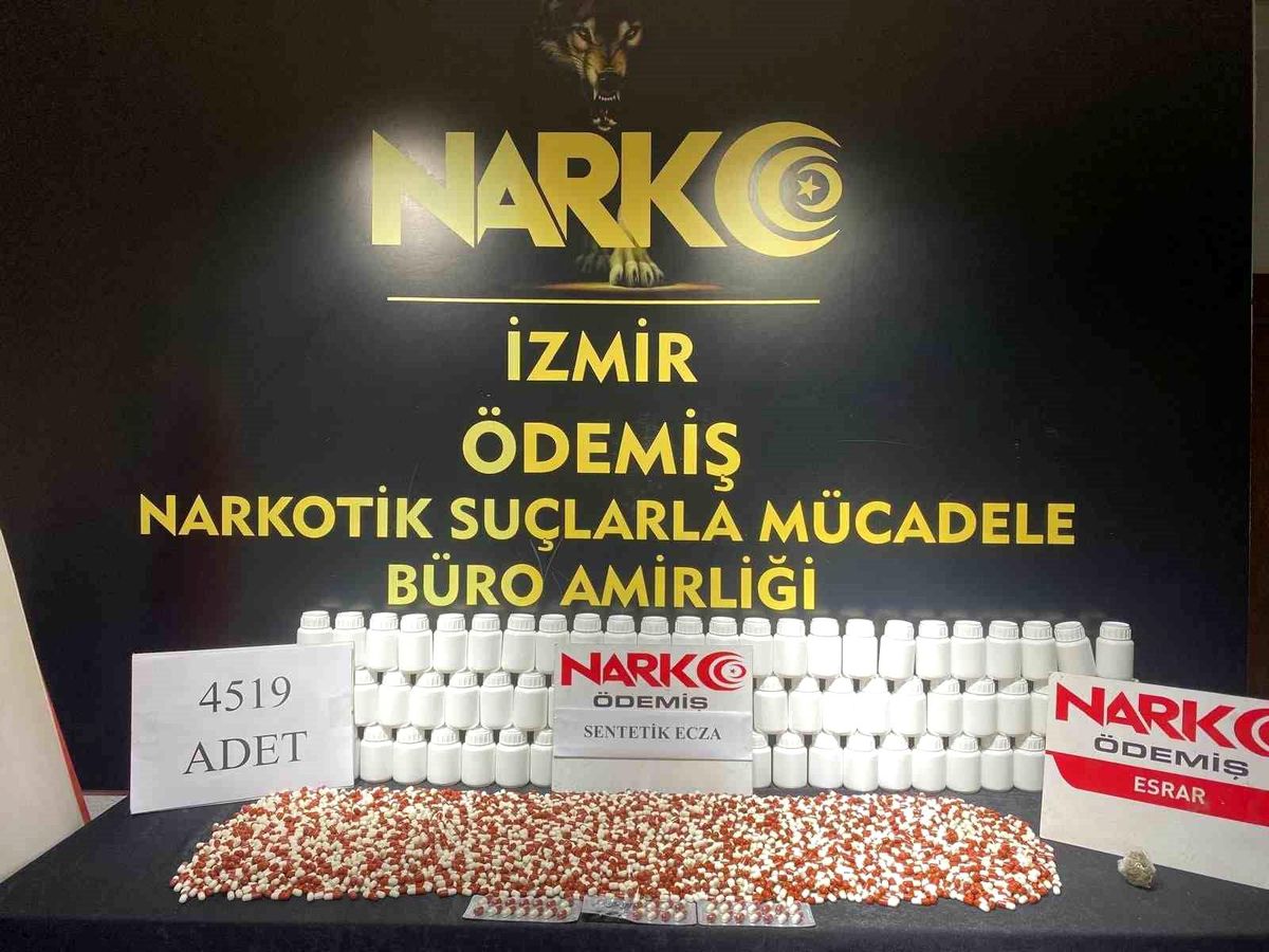 İzmir'de zehir tacirlerine 6 aylık takip: 30 tutuklama