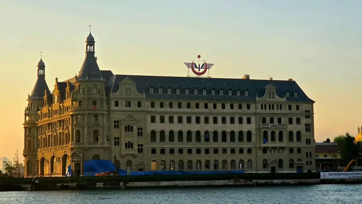 130 yıldır ilk kez kapsamlı restorasyon gören Haydarpaşa eski ihtişamına adım adım kavuşuyor