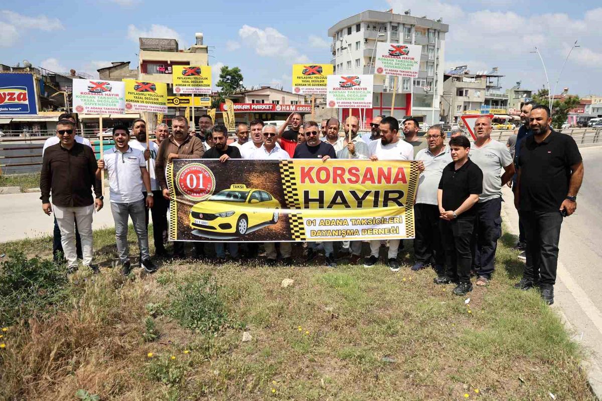 Taksiciler konvoyla korsan taşımacılığa tepki gösterdi