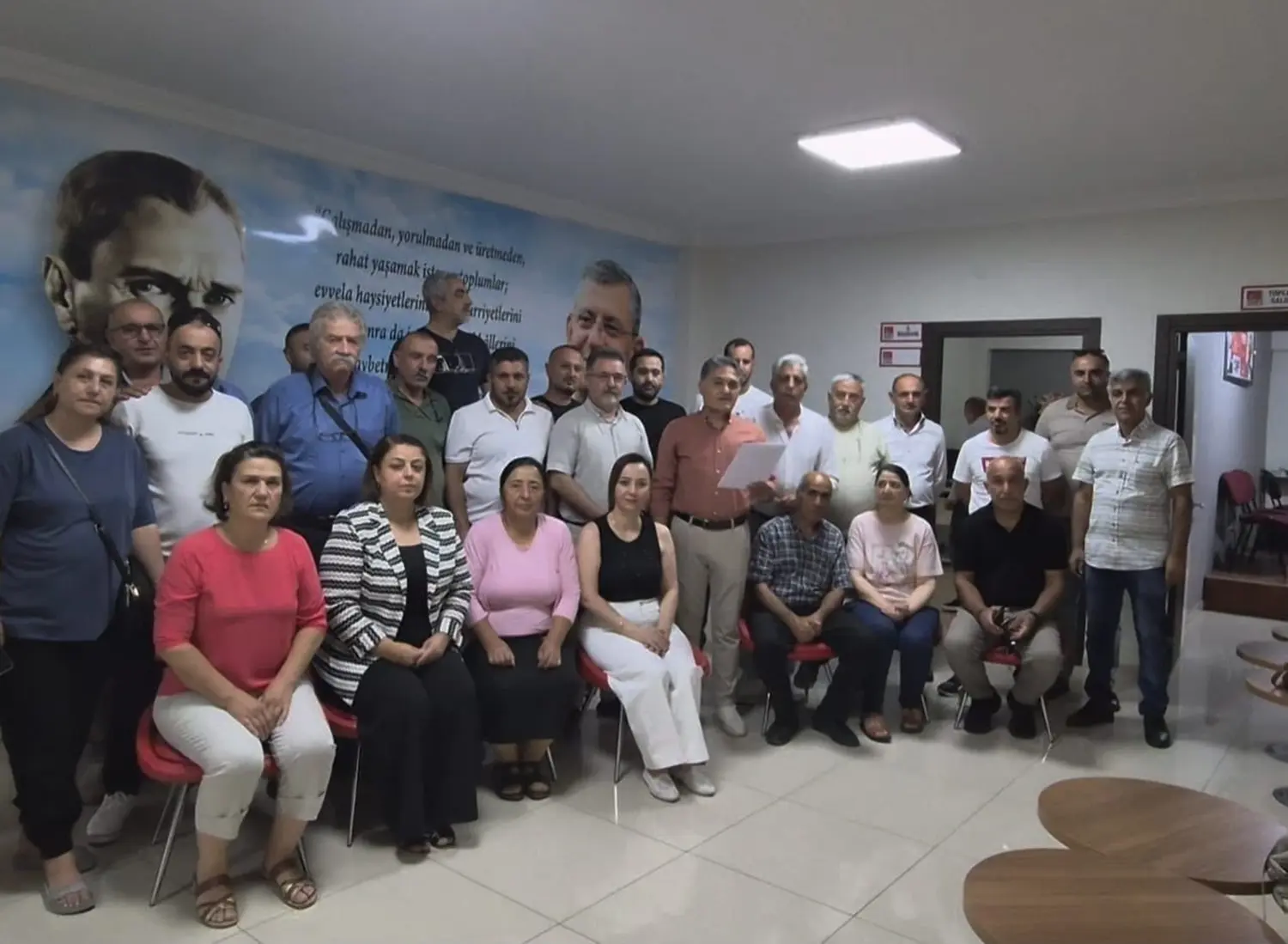 CHP'de yaprak dökümü! Erzincan teşkilatında toplu istifa
