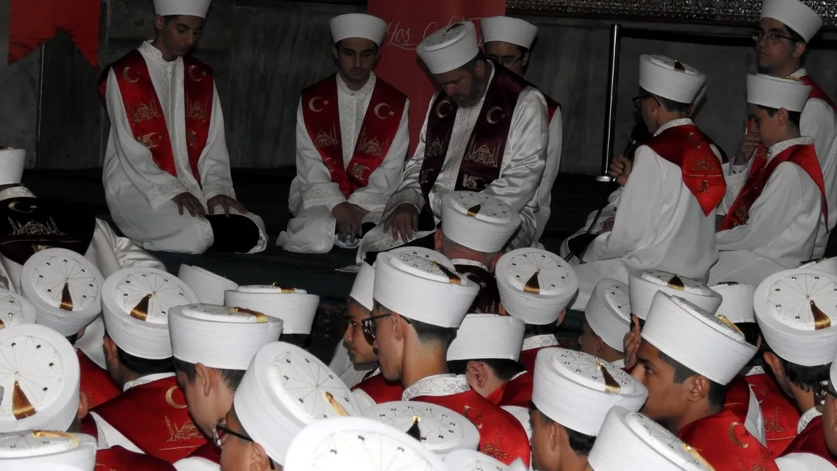 15 Temmuz şehitleri için hatim indirildi dualar edildi
