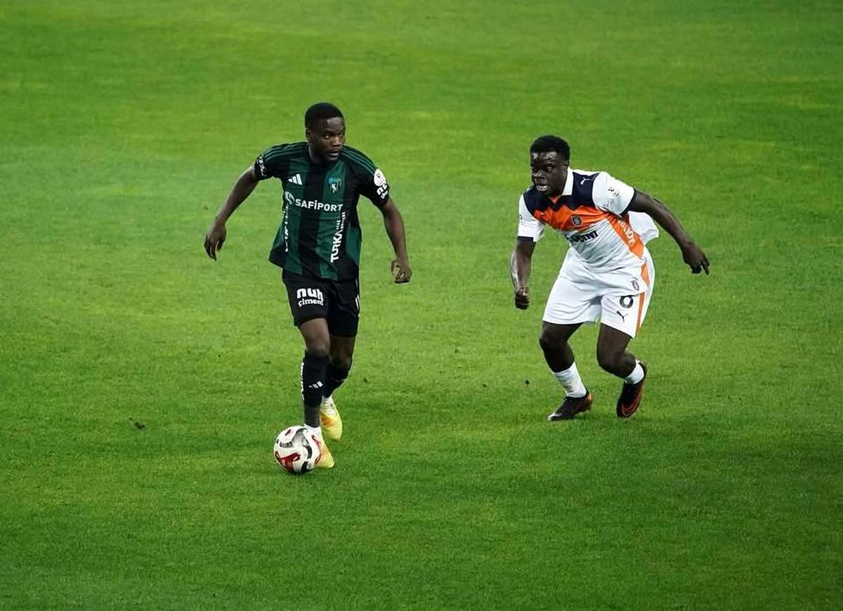 Kocaelispor, Show ile 3 yıllık sözleşme imzaladı