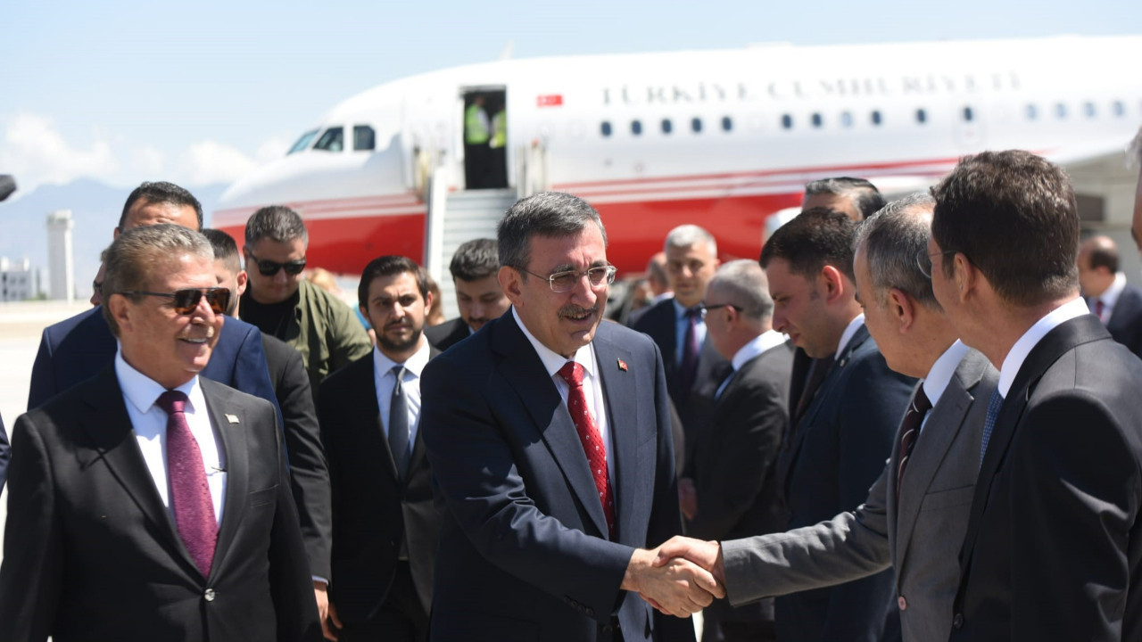 Cumhurbaşkanı Yardımcısı Cevdet Yılmaz resmi temaslar için KKTC'de