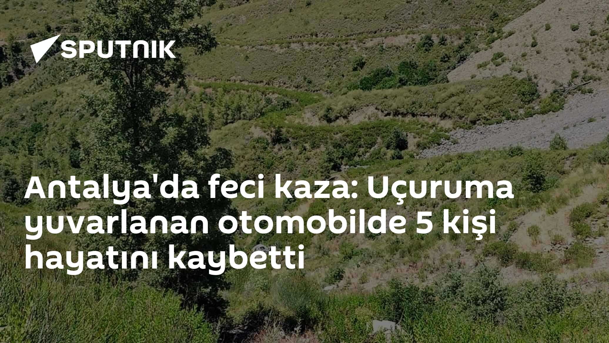Antalya'da feci kaza: Uçuruma yuvarlanan otomobilde 5 kişi hayatını kaybetti