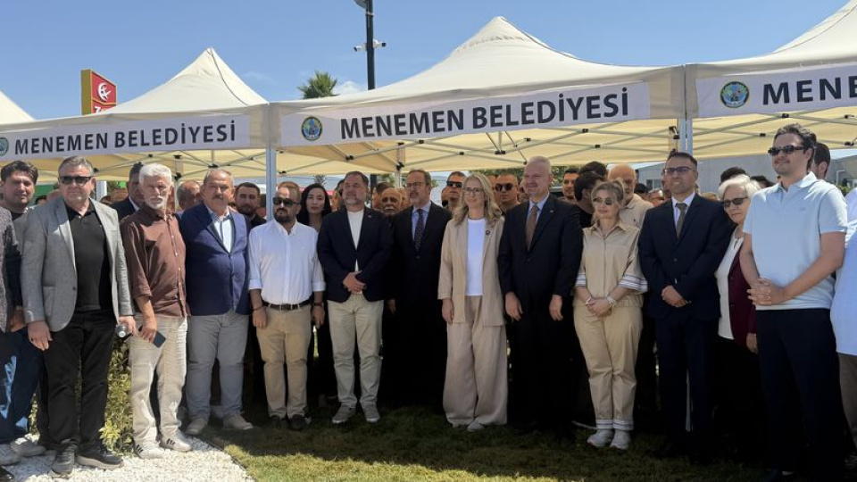 Menemen'de 18 bin metrekarelik TIR parkı hizmete girdi