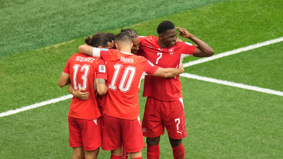 İsviçre: 2 - Kanada: 1 (İsviçre ve Kanada son 32'de!)
