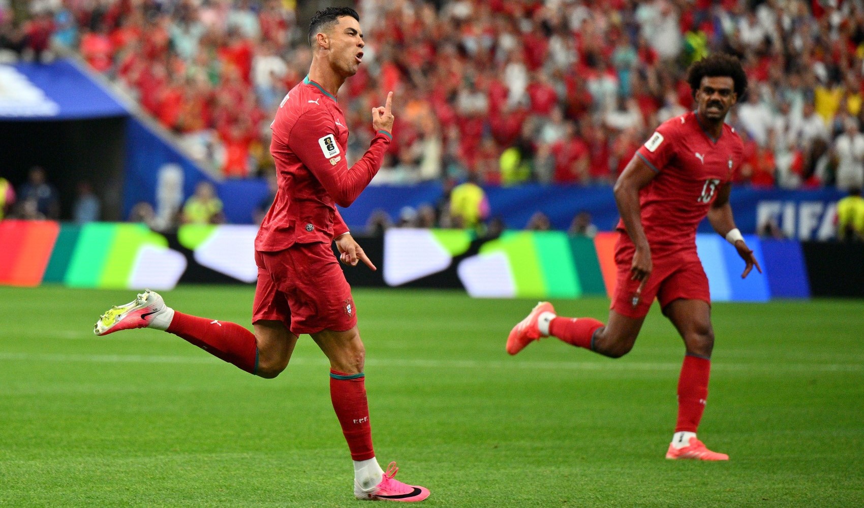 Cristiano Ronaldo, 6 farklı Dünya Kupası'nda gol atan tek oyuncu