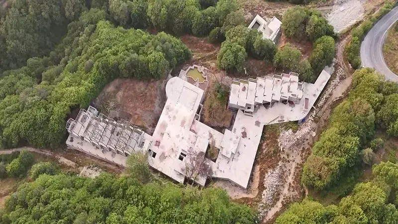 Grand Kartal Otel sahibine ait lüks otel inşaatındaki kaçak yapı yıkıldı