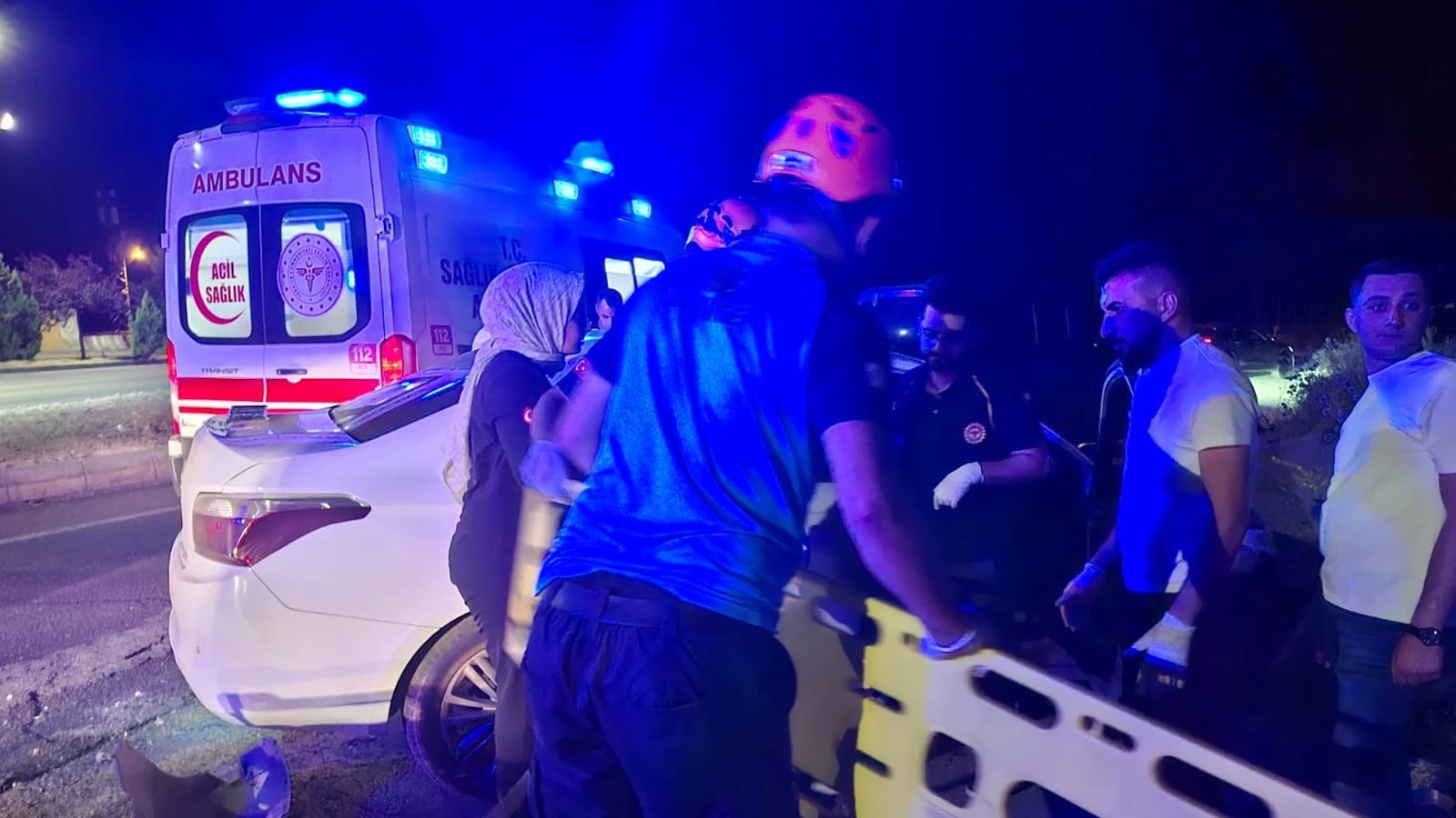 Bingöl'de iki otomobil çarpıştı: 2 yaralı