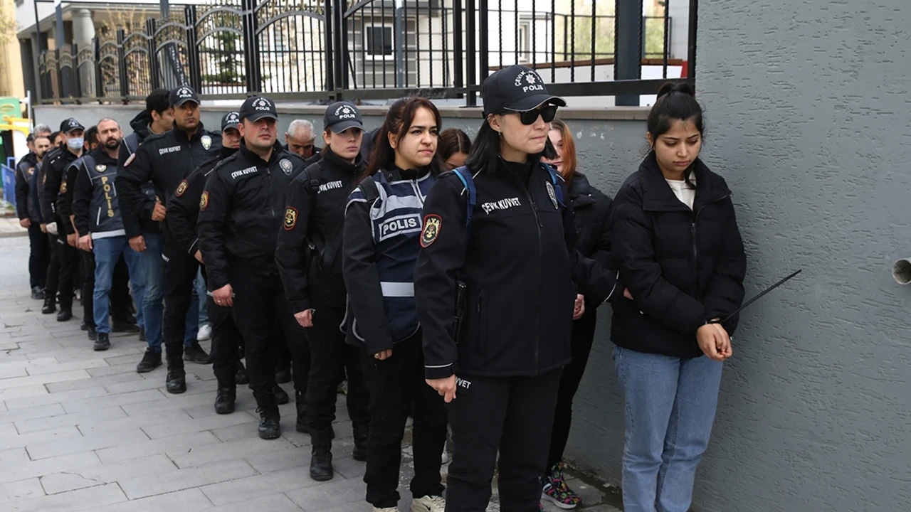Erzurum'da uyuşturucu operasyonunda 14 şüpheli yakalandı