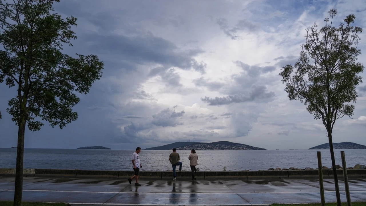 İstanbul'da bulutlu hava