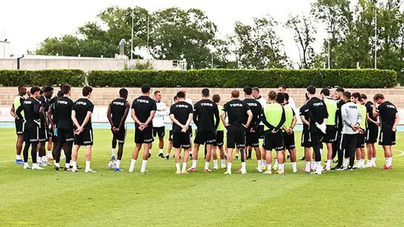 Beşiktaş çalışmalarını Slovakya’da sürdürüyor