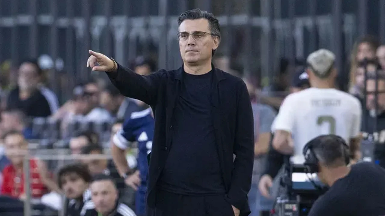 Montella'dan transfer iddialarına yanıt