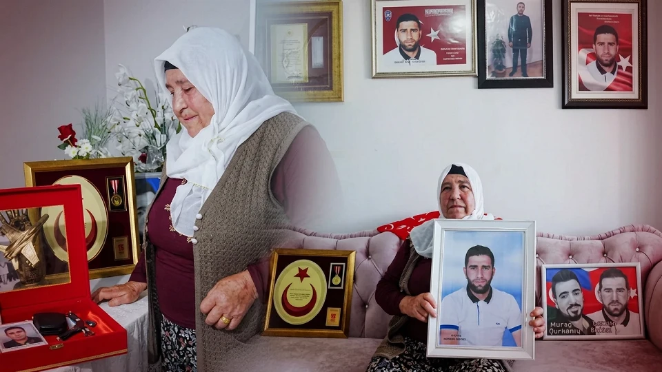 15 Temmuz'un en acı ve gururlu hikayesi: Bir gün arayla hem kızını hem de Akıncı Üssü'nde oğlu Lokman'ı kaybeden Güldalı anne konuştu