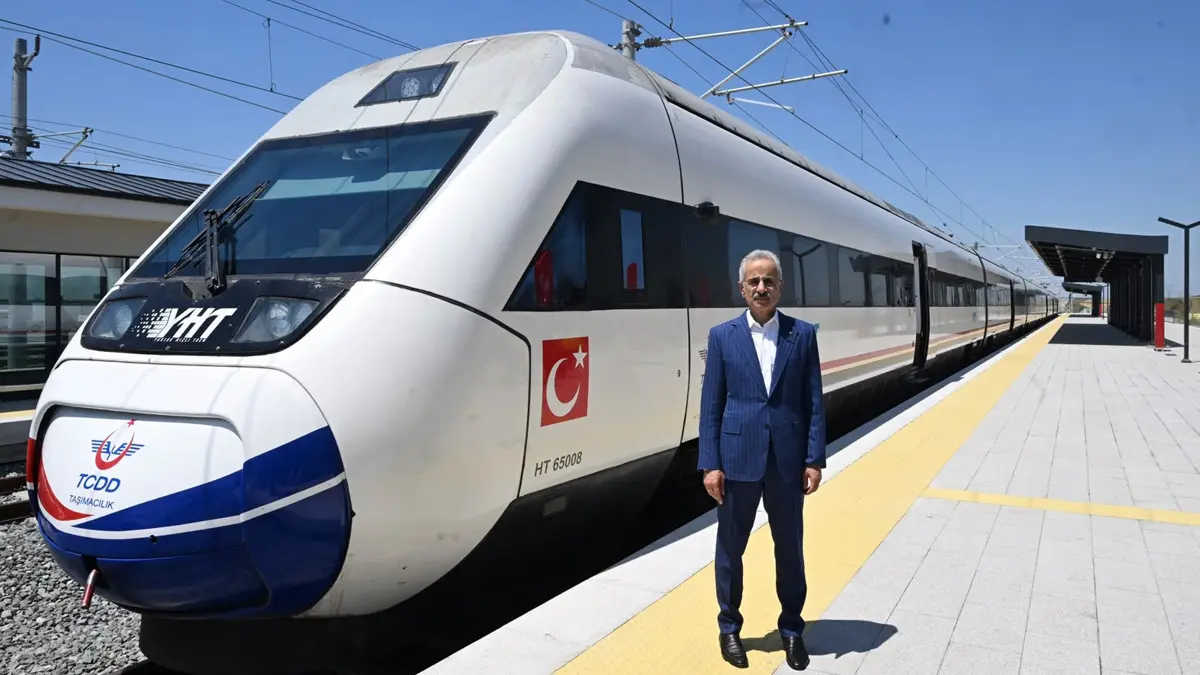 Türkiye'nin Avrupa kapısında tarihi adım! Hızlı trenle 4 saatten 1,5 saate düşüyor