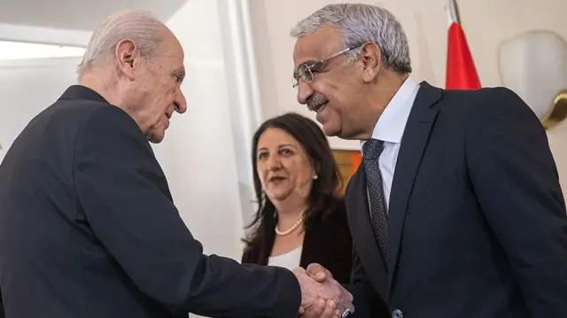 DEM Parti çerçeve yasa taslağı için Bahçeli ile görüştü