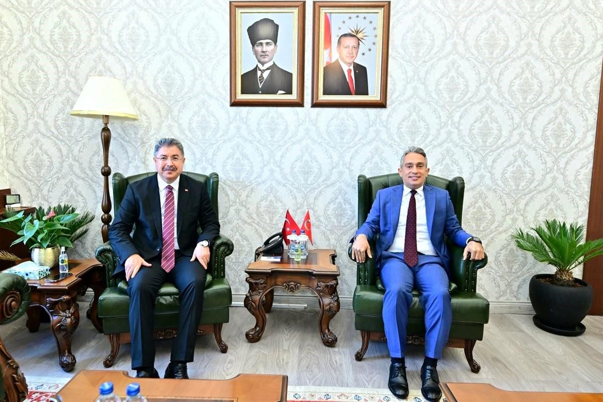 Eskişehir Cumhuriyet Başsavcılığına atanan Deniz, Vali Yılmaz'ı ziyaret etti