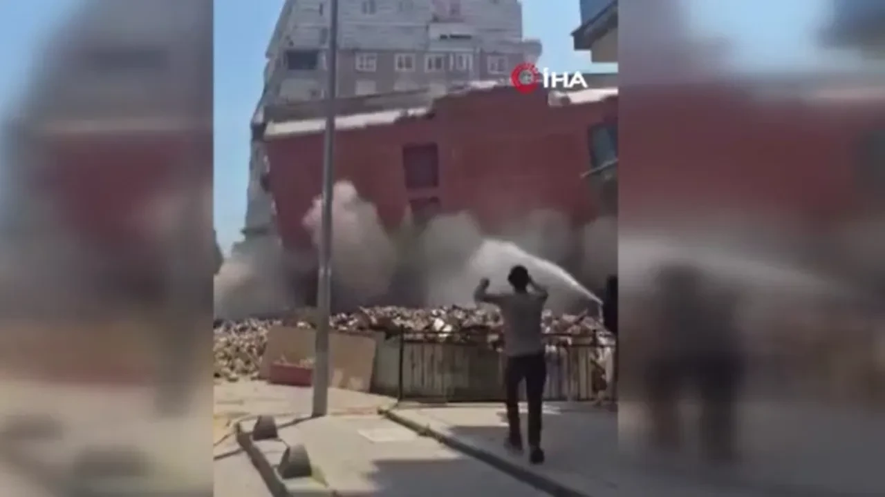 Bina yıkım sırasında yerle bir oldu! Parçaların altında kalmaktan son anda kurtuldular