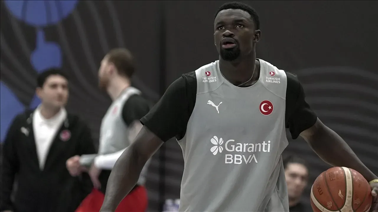 Adem Bona aslen nereli, hangi takımda oynuyor? Adem Bona'nın biyografisi