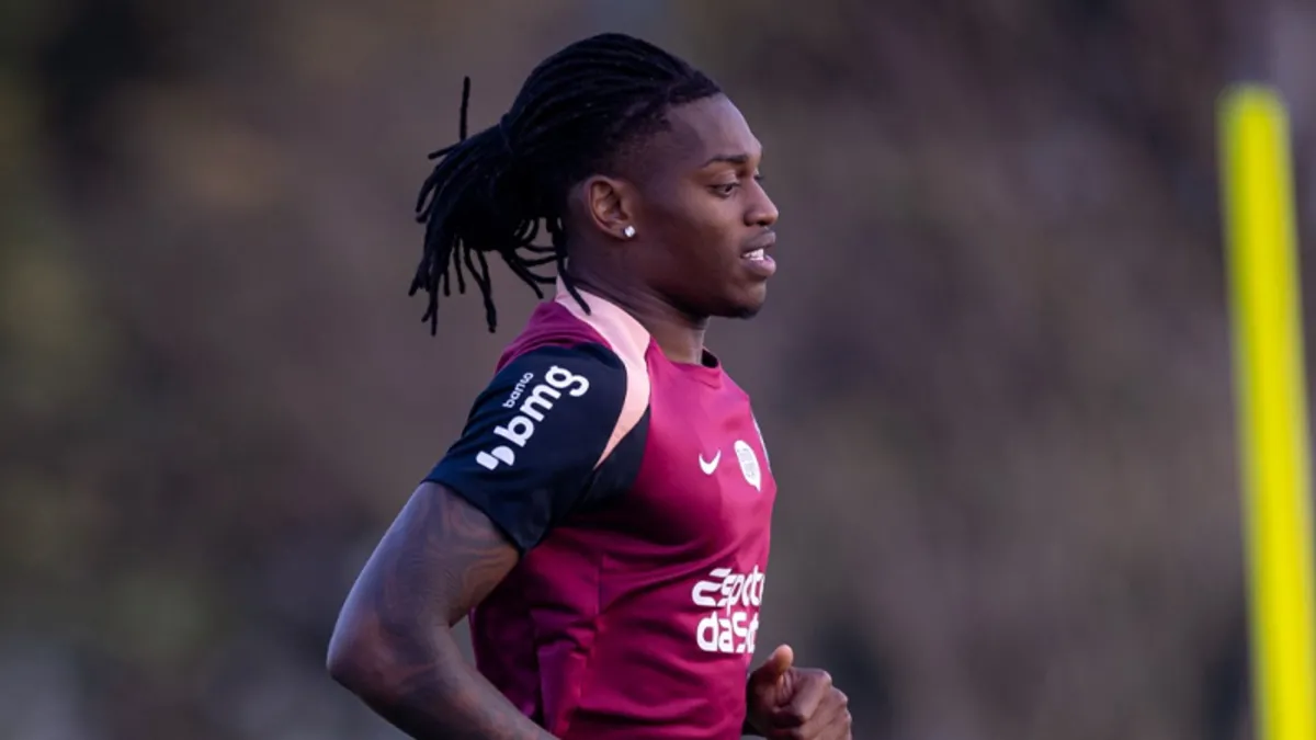 Leao o takımda antrenmana çıktı!