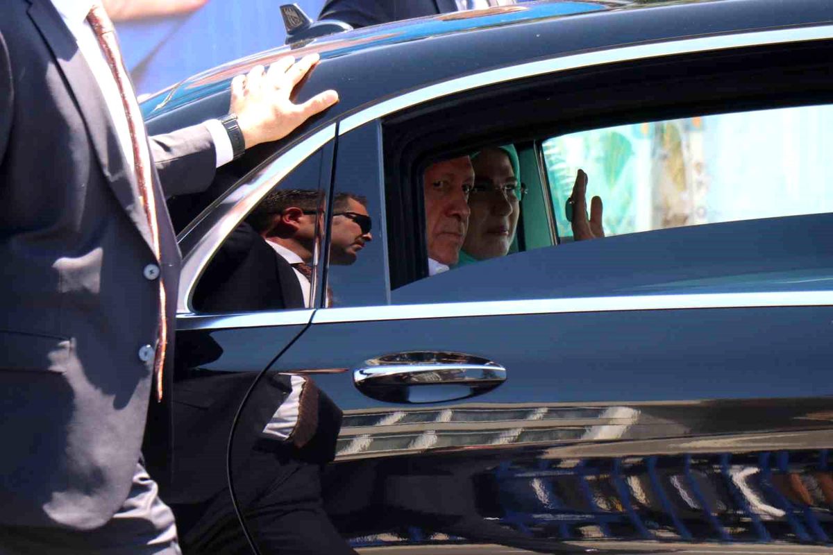 Erdoğan'dan Sapanca'da kritik toplantı sonrası İstanbul'a dönüş