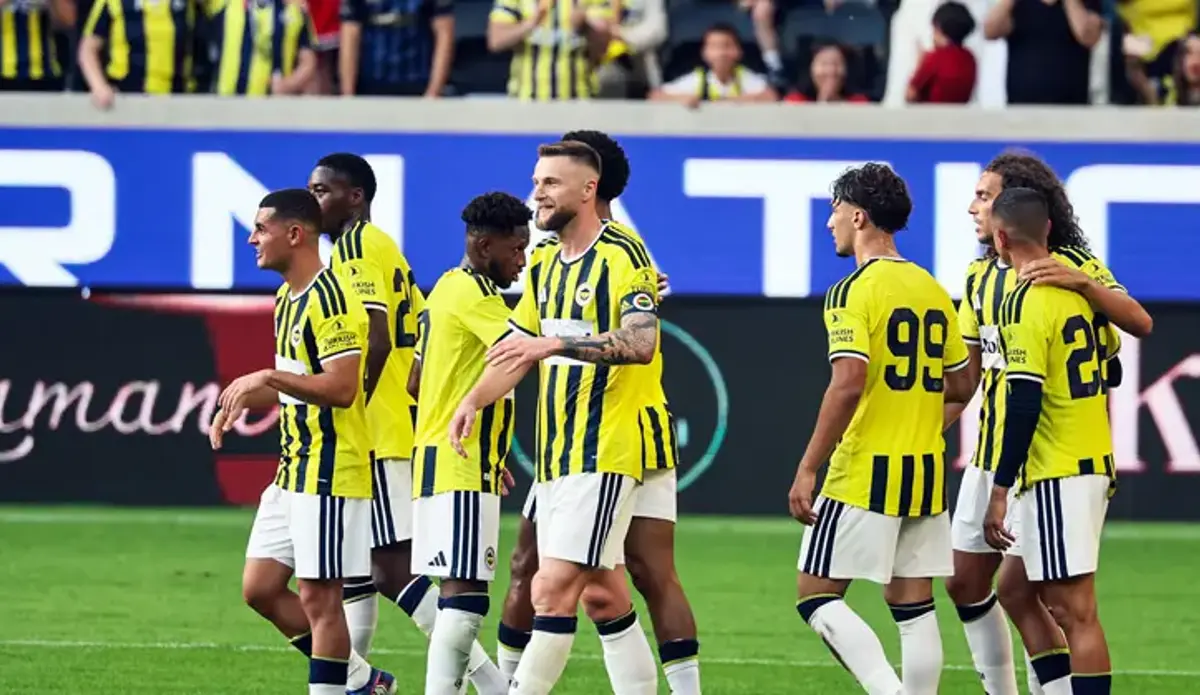 Fenerbahçe'nin Süper Lig'de fikstürü belli oldu (2026/2027 sezonu derbi tarihleri)
