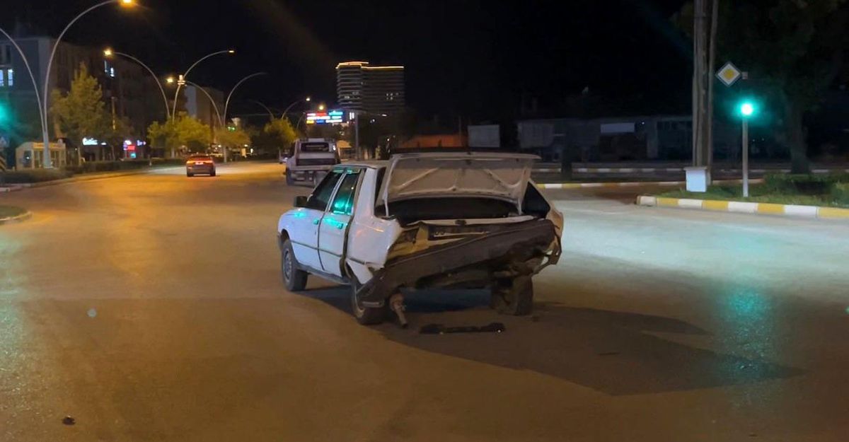 Çorum'da kazaya karışan sürücü aracını bırakıp kaçtı