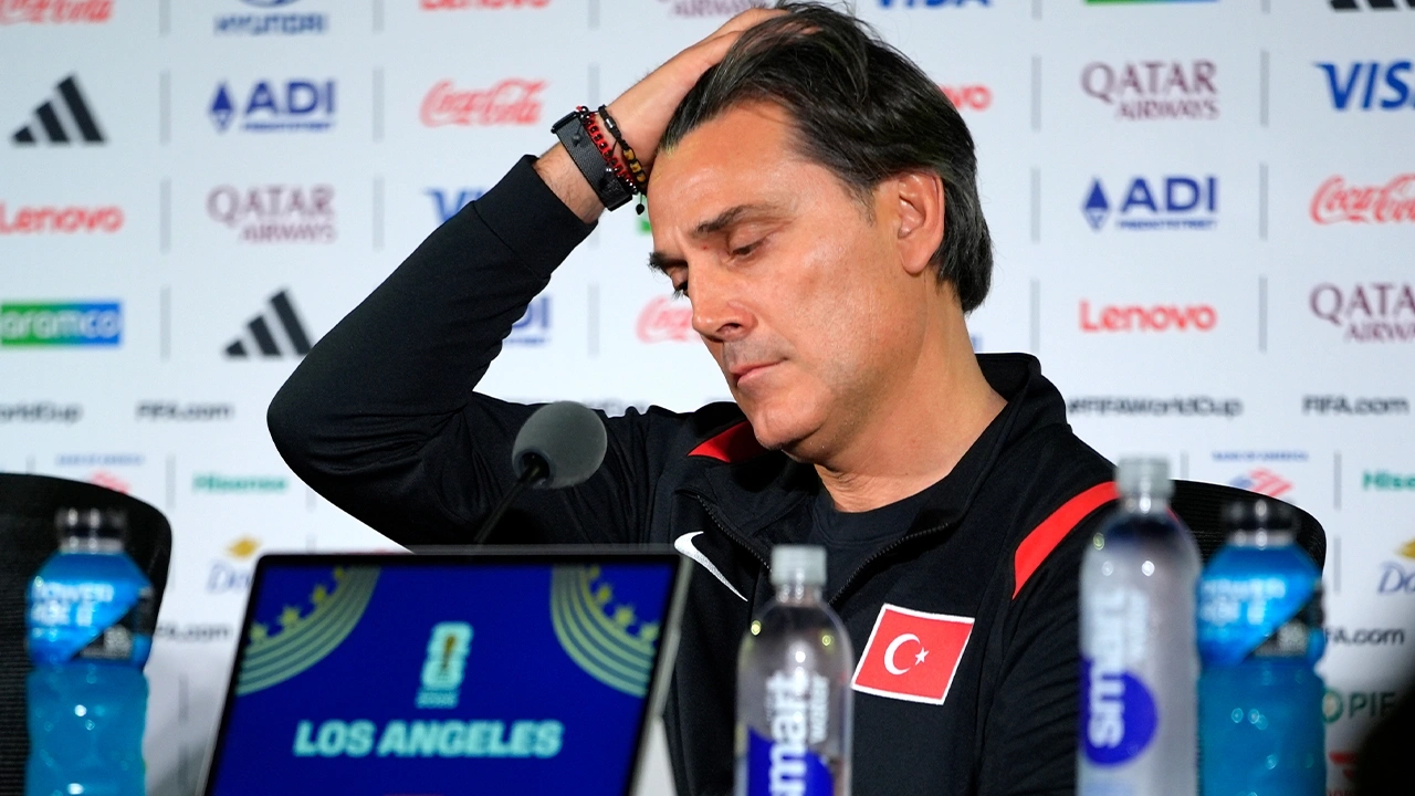Ülkesine döner dönmez istifa etti: Montella "Mutluyuz" demişti