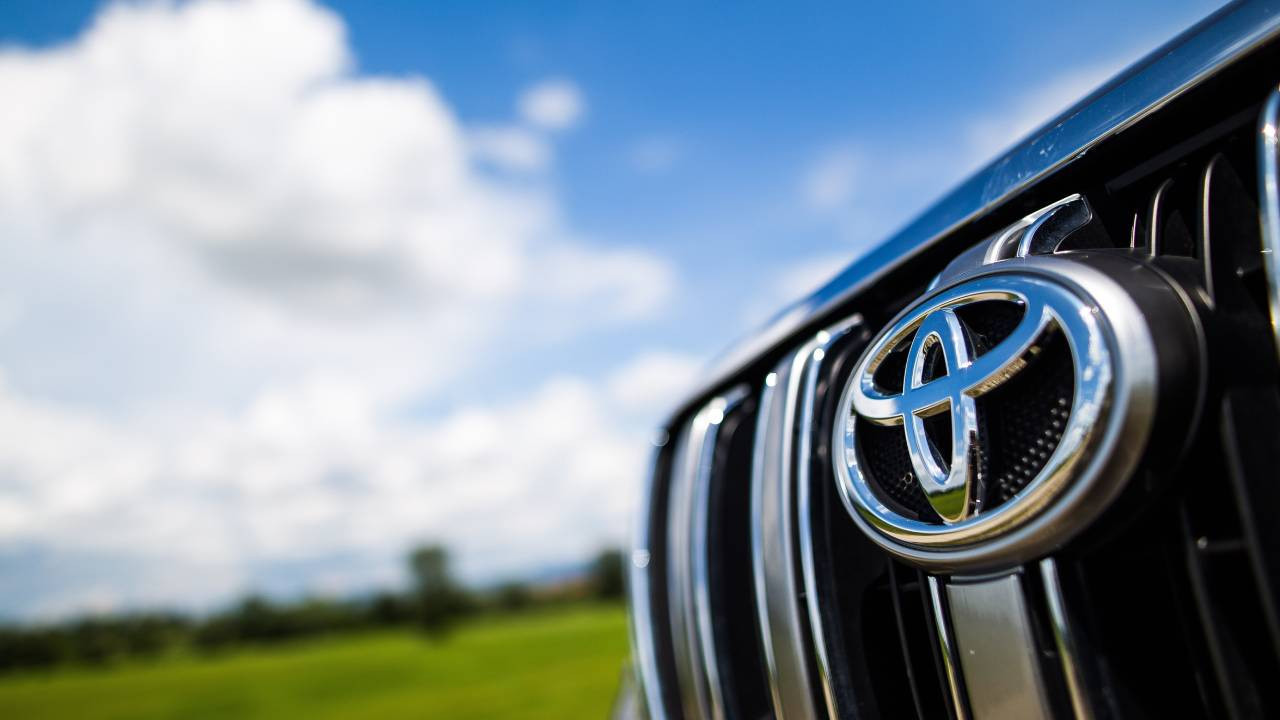 Toyota'ya üç pazardan darbe: Satışlar dördüncü ayda da geriledi