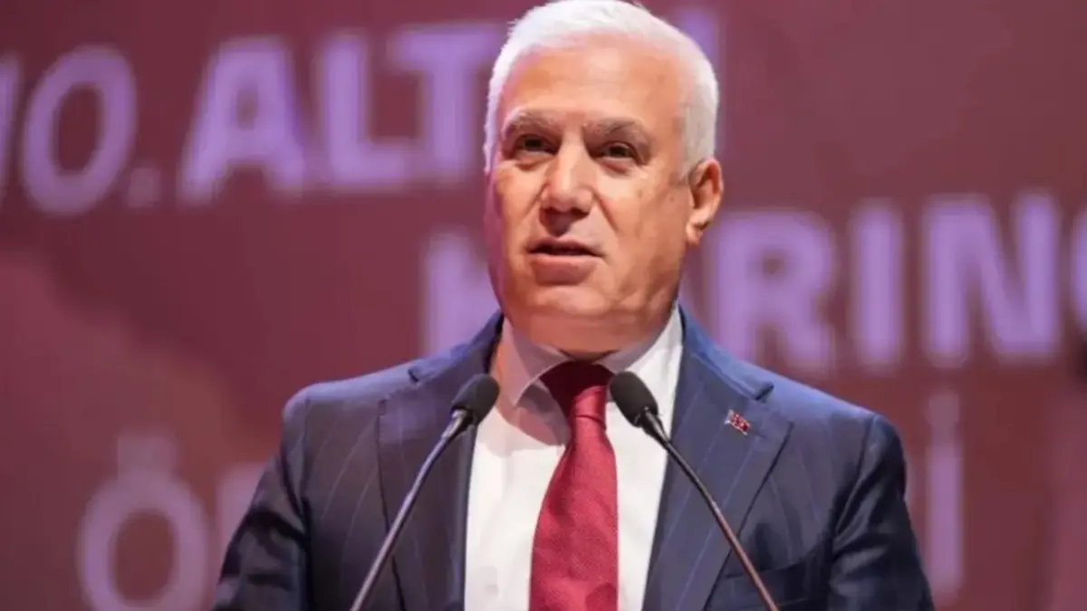 Mustafa Bozbey'in yargılandığı iddianameden: '2 milyonu döviz olarak pasta kutusunda teslim ettim'