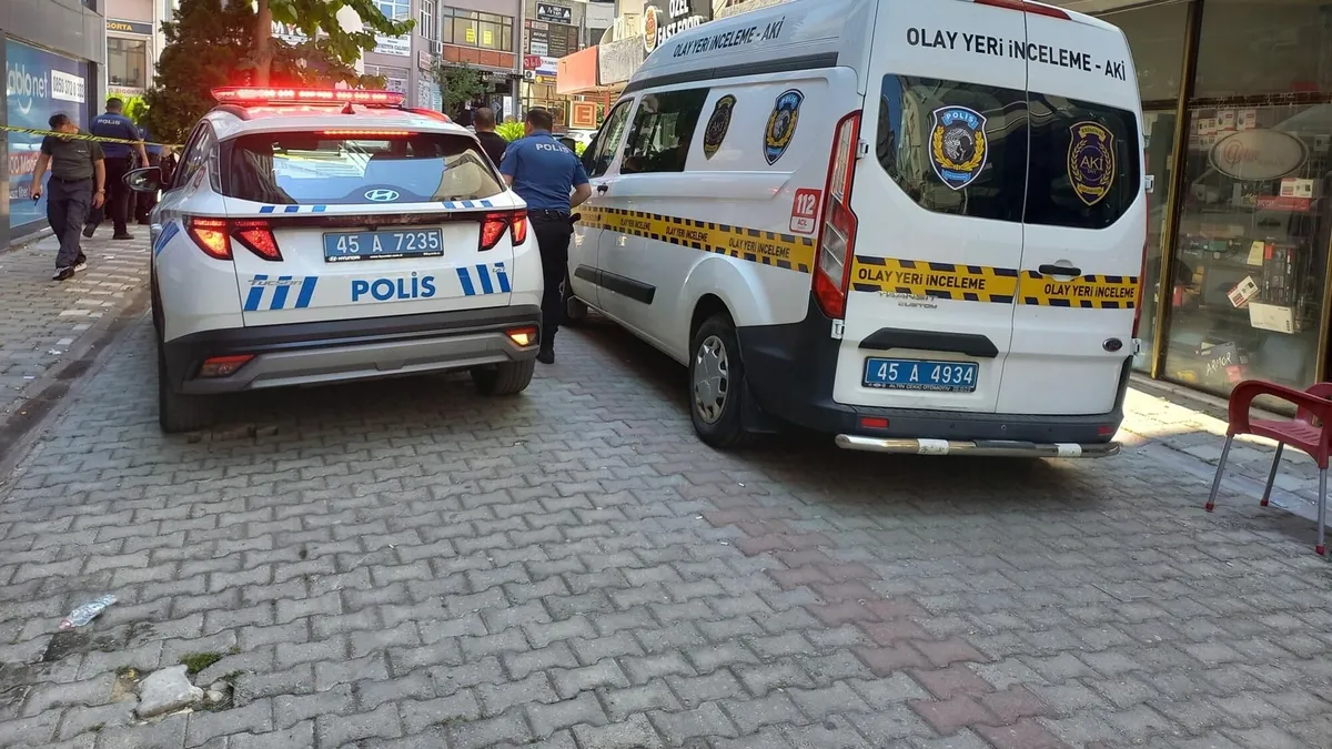 Manisa'da feci olay: Balkondan düşen İlayda ağır yaralandı!