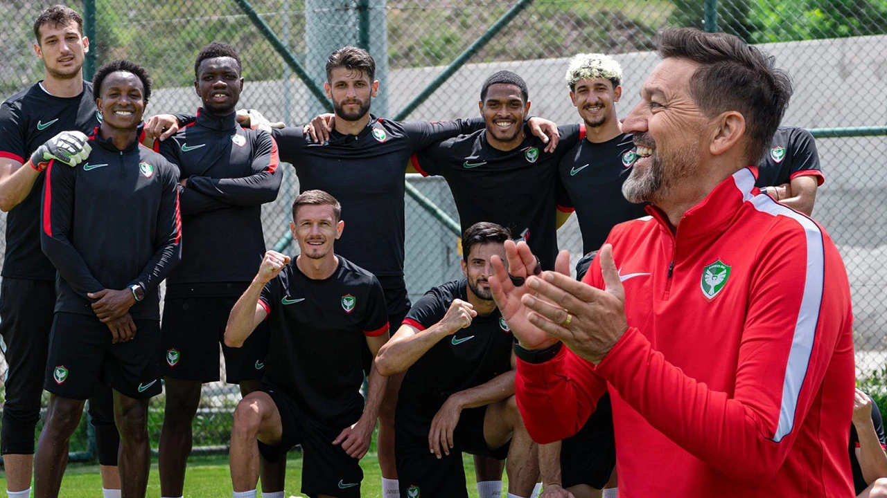 Amedspor transferde vites yükseltti! Yeni orta saha Suudi Arabistan'dan