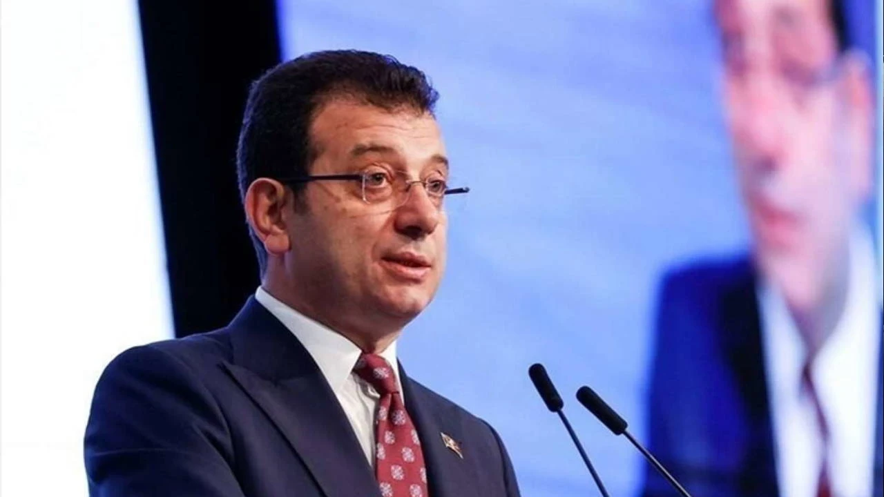 Ekrem İmamoğlu'ndan yapay zeka seslendirmeli Babalar Günü mesajı