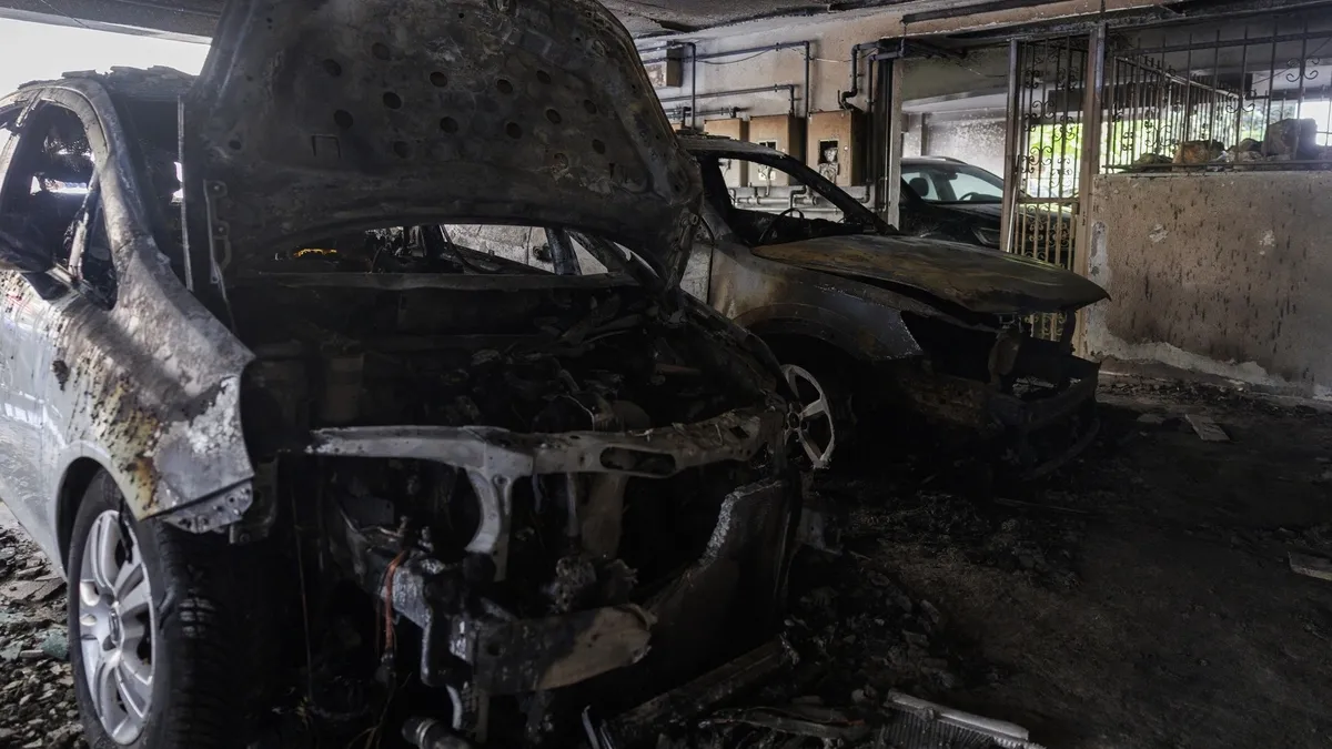 17 dakikada 3 saldırı! Yunanistan siyasetine bomba: Terör alarmı