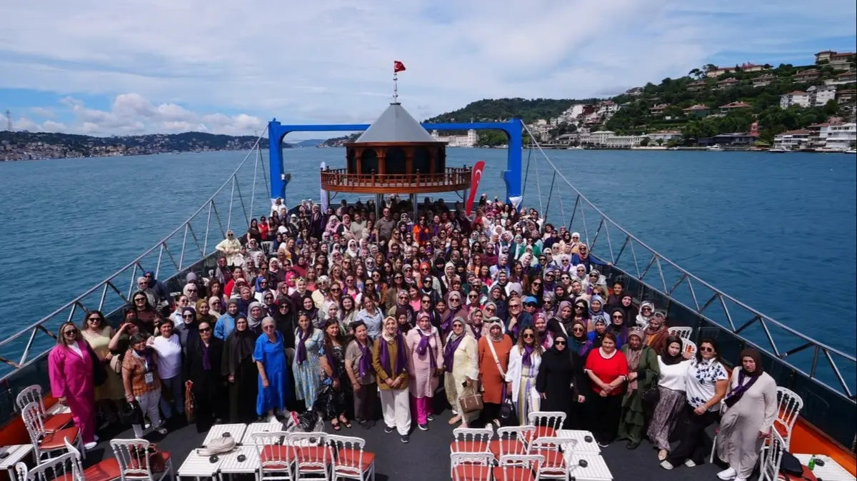 Şule Yüksel Şenler Eğitim ve Meslek Atölyeleri kursiyerleri İstanbul'da buluştu