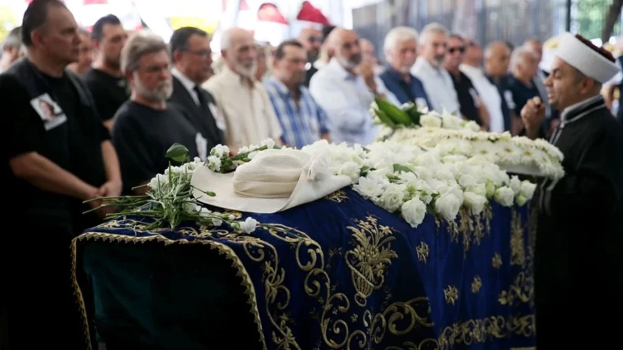 Türk modasının "Madam Z"si Zühal Yorgancıoğlu son yolcuğuna uğurlandı