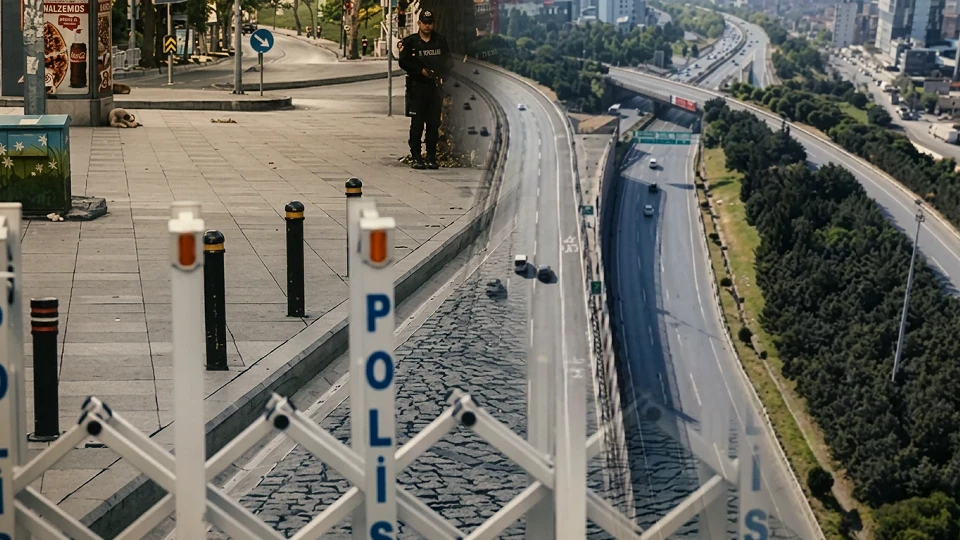 İstanbul'da pazar alarmı: Kritik güzergahlarda trafik duracak