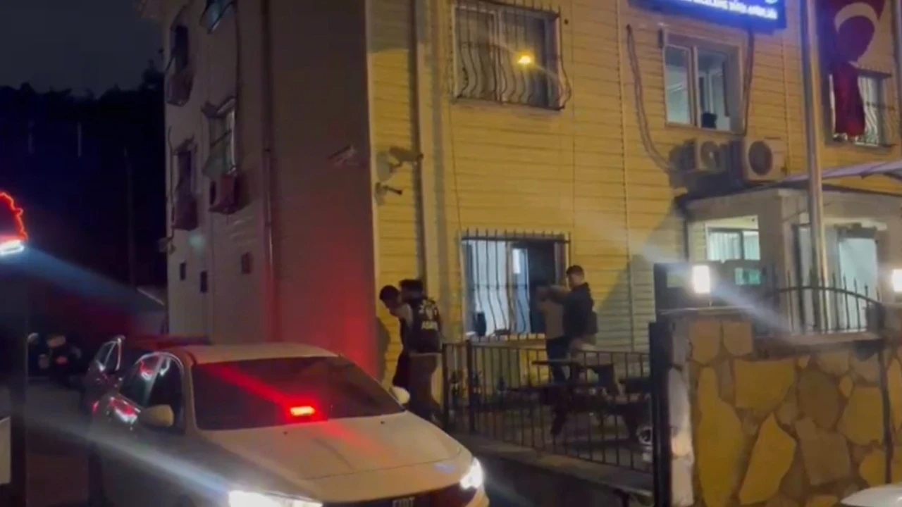 ABD'den gelen telefon rehine krizini çözdü