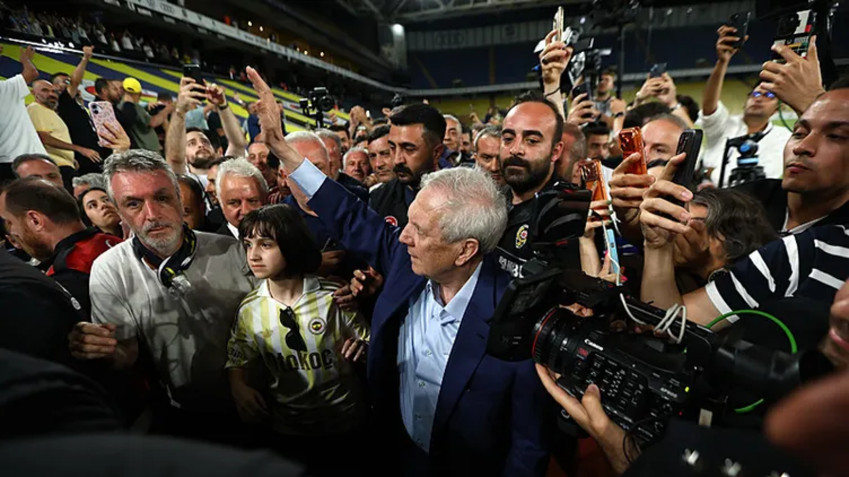 Herkes bu görüşmeyi konuşuyor! Mourinho'dan Aziz Yıldırım'a sürpriz telefon