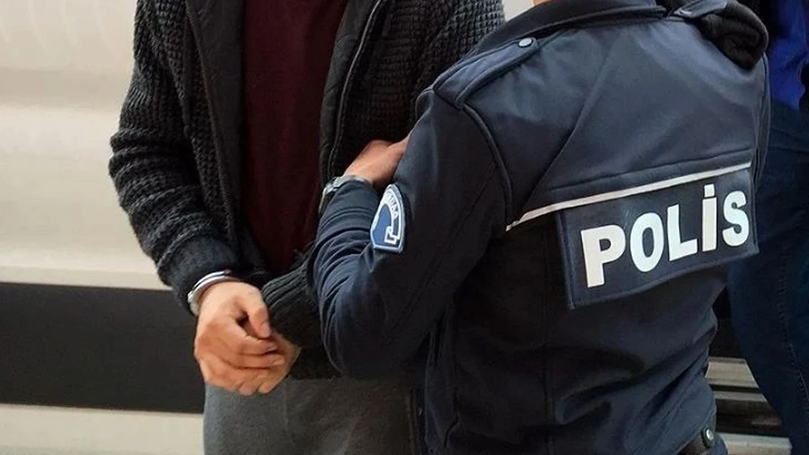 Adliyedeki rüşvet pazarlığını savcı duydu: 2 şüpheli gözaltına alındı