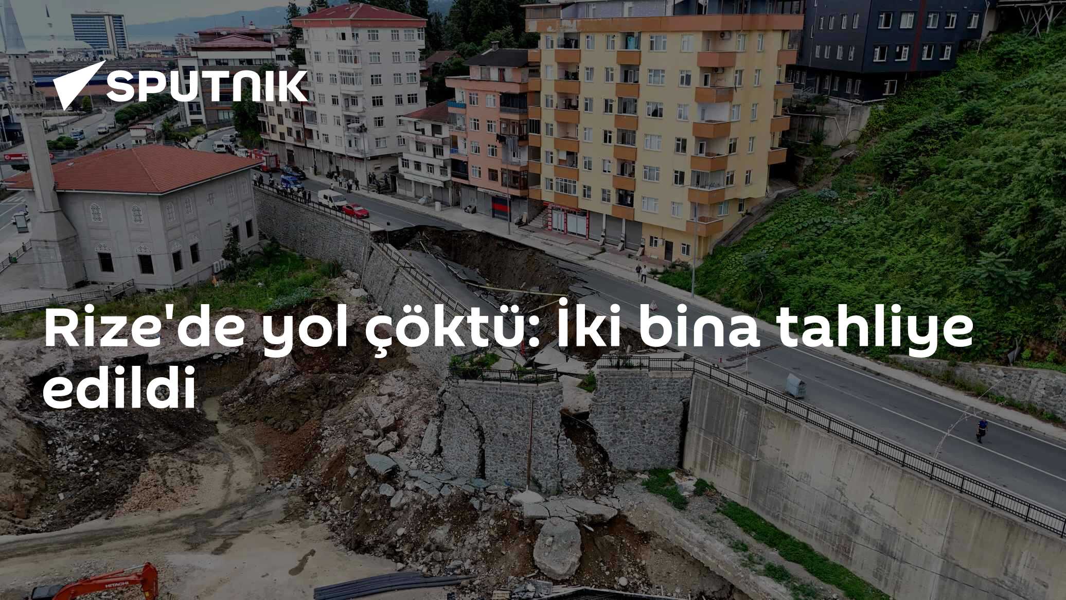 Rize'de yol çöktü: İki bina tahliye edildi