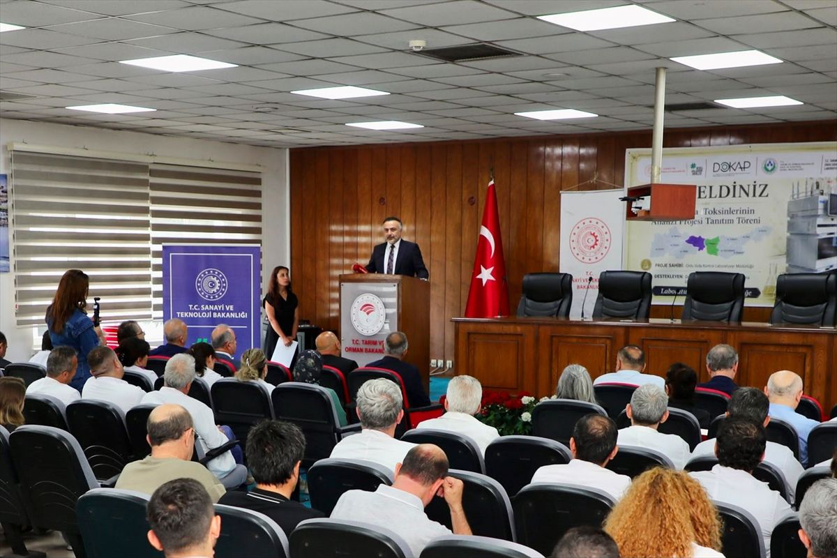 Ordu'da Gıda Kontrol Laboratuvar Müdürlüğü'ne analiz cihazı kazandırıldı