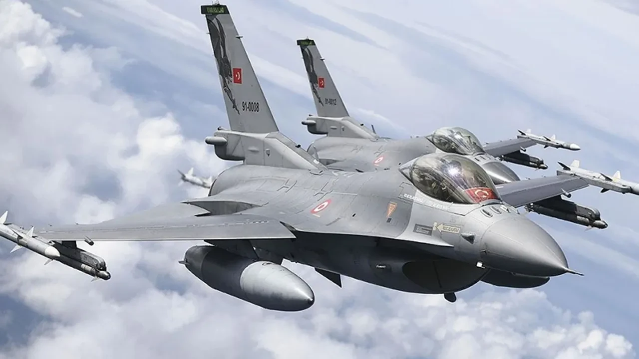 Türk F-16'ları Yunanistan hava sahasını ihlal mi etti? DMM'den yalanlama geldi