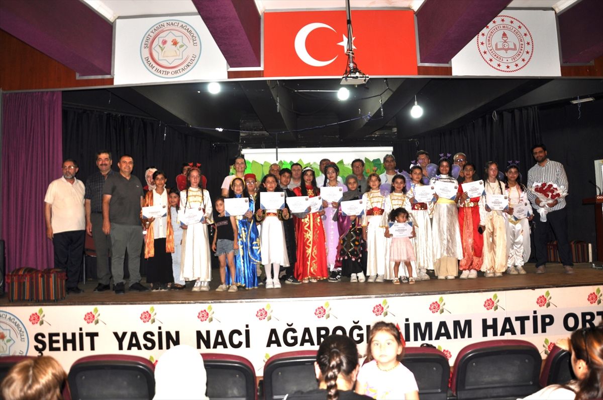 Ödemiş'te öğrenciler Shakespeare sahneledi