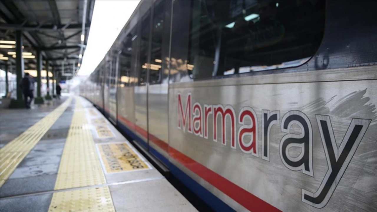 15 Temmuz’da bazı toplu taşıma seferleri ücretsiz, 15 Temmuz'da toplu taşıma ücretsiz mi? 15 Temmuz'da metrobüs, metro, vapur, otobüs ücretsiz mi?