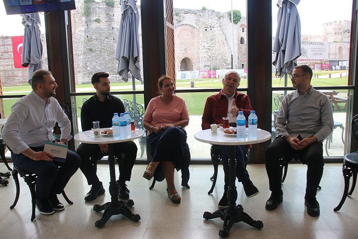 YÖK'ün 'Bilim Kafe' etkinliği Yedikule Hisarı'nda yapıldı